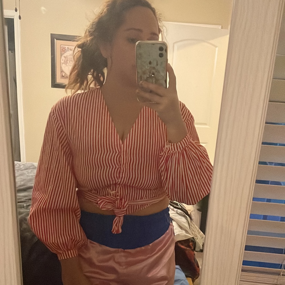Red ad white strip top